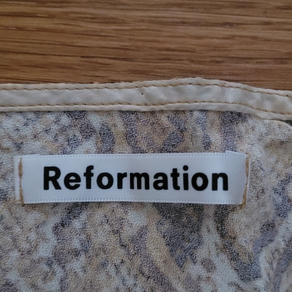 REFORMATION SNAKESKIN SNAKE PRINT MIDI SKIRT - Picture 5 of 5